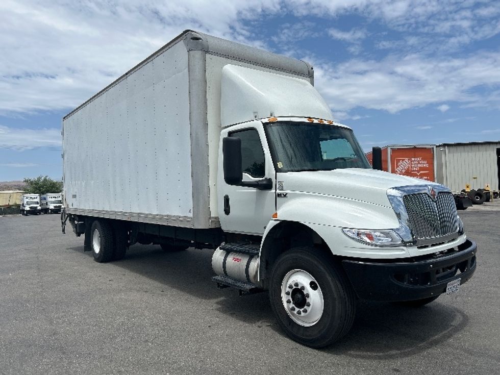 Medium Duty Box Truck-Light and Medium Duty Trucks-International-2020-MV607-Fontana-CA-203,765\n\t\tmiles-$ 50,250 - Image 1