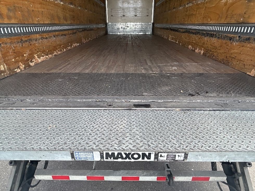 Medium Duty Box Truck-Light and Medium Duty Trucks-International-2020-MV607-Fontana-CA-203,765\n\t\tmiles-$ 50,250 - Image 10