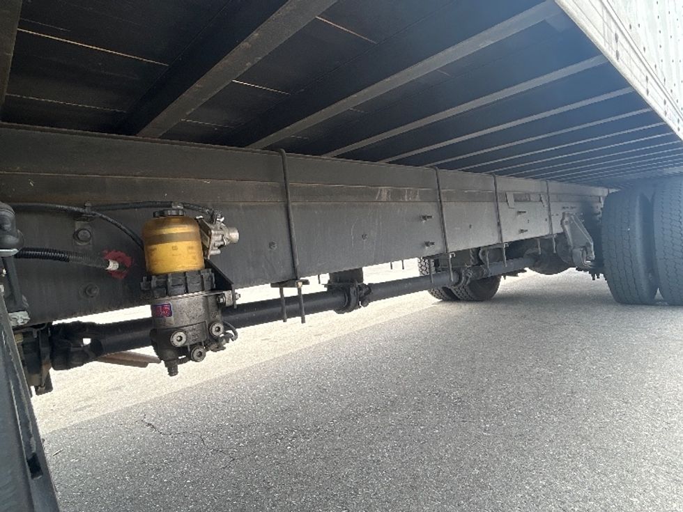 Medium Duty Box Truck-Light and Medium Duty Trucks-International-2020-MV607-Fontana-CA-203,765\n\t\tmiles-$ 50,250 - Image 5