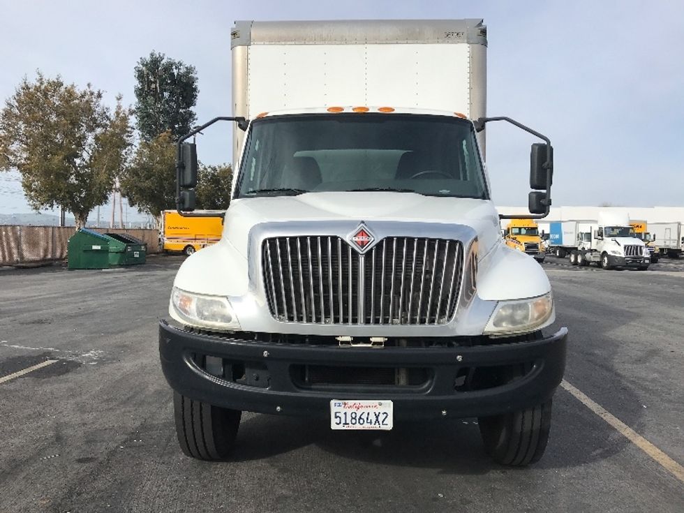 Medium Duty Box Truck-Light and Medium Duty Trucks-International-2020-MV607-Fontana-CA-70,776\n\t\tmiles-$ 58,000 - Image 2