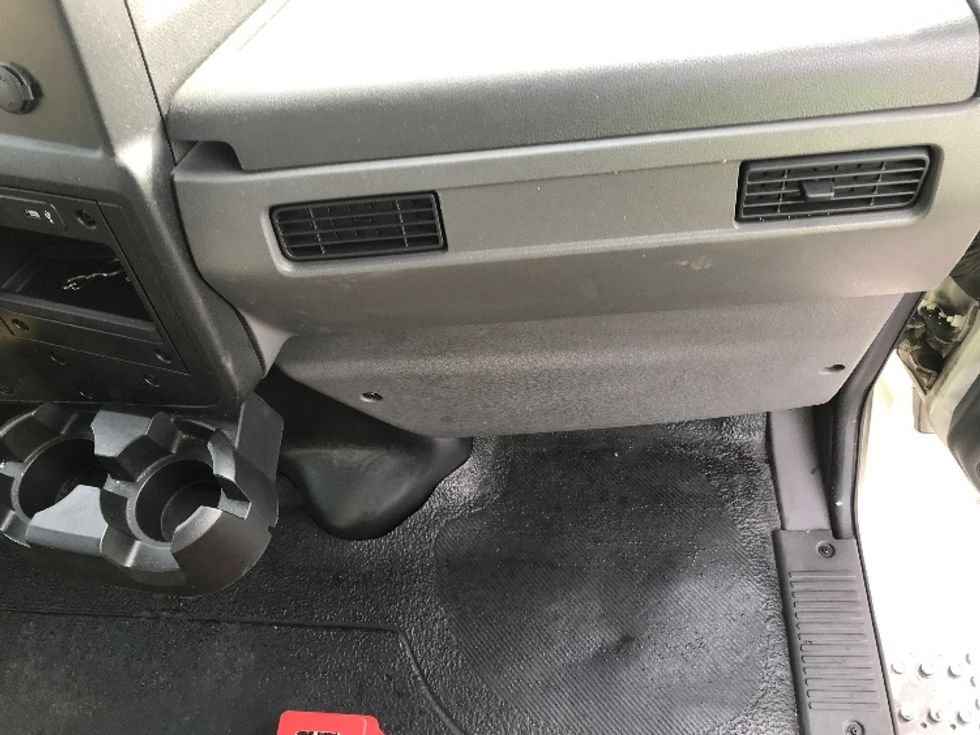 Medium Duty Box Truck-Light and Medium Duty Trucks-International-2020-MV607-Fontana-CA-70,776\n\t\tmiles-$ 58,000 - Image 21