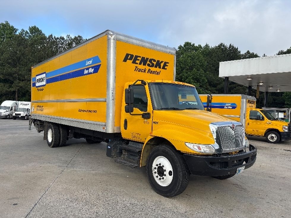 Medium Duty Box Truck-Light and Medium Duty Trucks-International-2020-MV607-Forest Park-GA-105,449\n\t\tmiles-$ 56,500 - Image 1