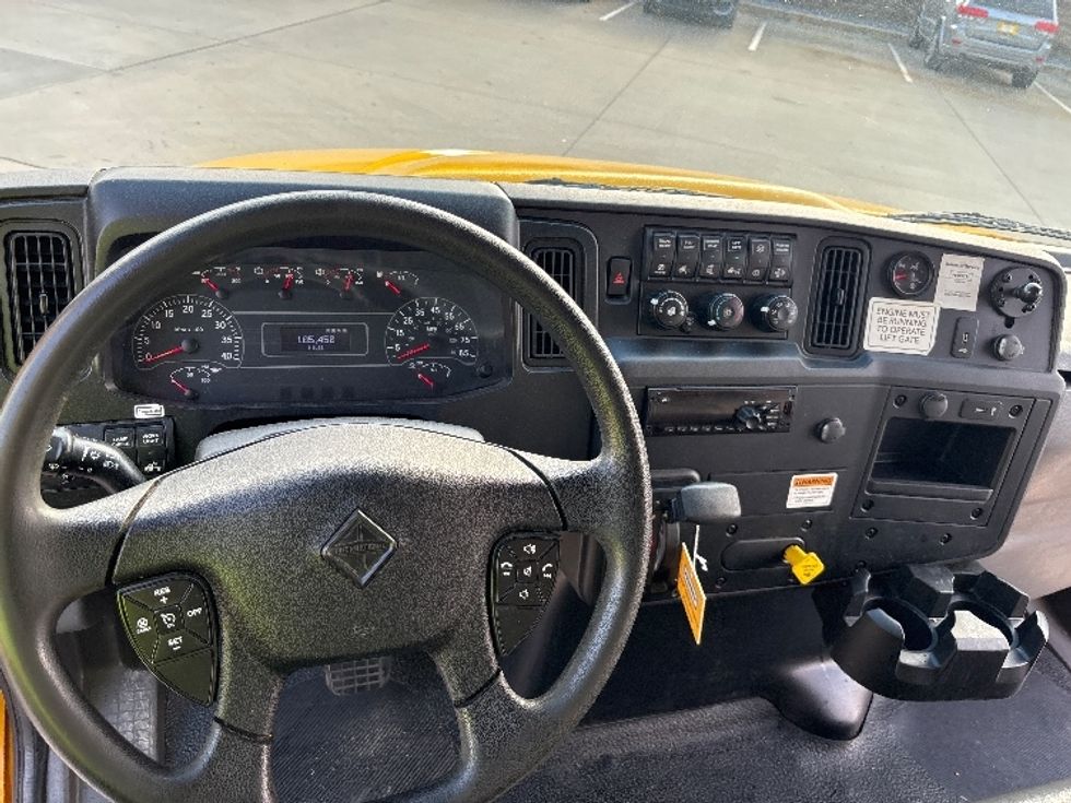 Medium Duty Box Truck-Light and Medium Duty Trucks-International-2020-MV607-Forest Park-GA-105,449\n\t\tmiles-$ 56,500 - Image 17