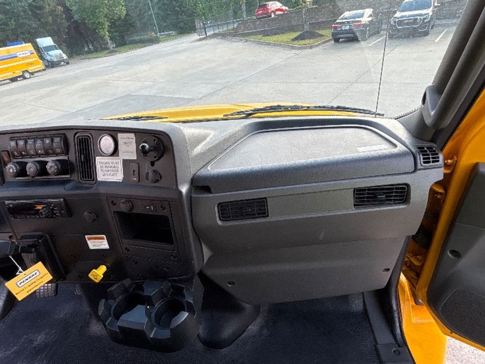 Medium Duty Box Truck-Light and Medium Duty Trucks-International-2020-MV607-Forest Park-GA-105,449\n\t\tmiles-$ 56,500 - Image 20