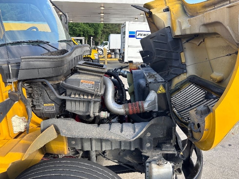 Medium Duty Box Truck-Light and Medium Duty Trucks-International-2020-MV607-Forest Park-GA-105,449\n\t\tmiles-$ 56,500 - Image 22