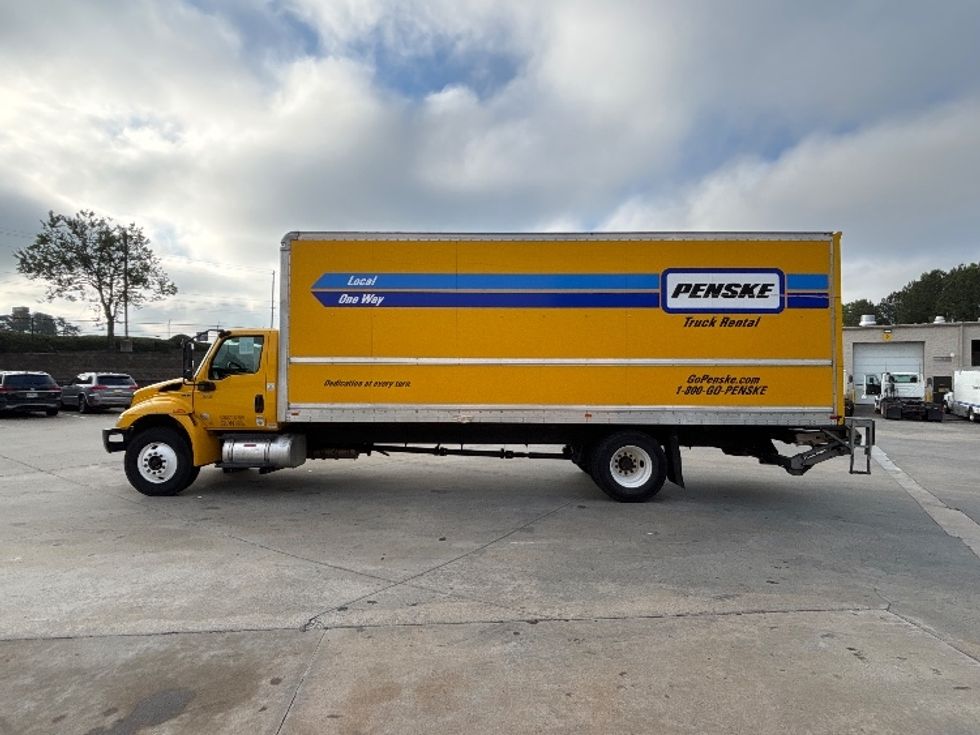 Medium Duty Box Truck-Light and Medium Duty Trucks-International-2020-MV607-Forest Park-GA-105,449\n\t\tmiles-$ 56,500 - Image 4
