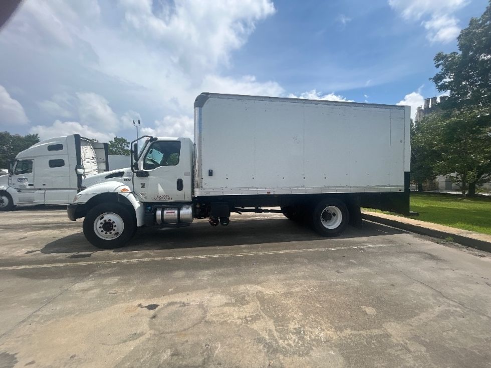 Medium Duty Box Truck-Light and Medium Duty Trucks-International-2020-MV607-Forest Park-GA-114,111\n\t\tmiles-$ 42,750 - Image 4