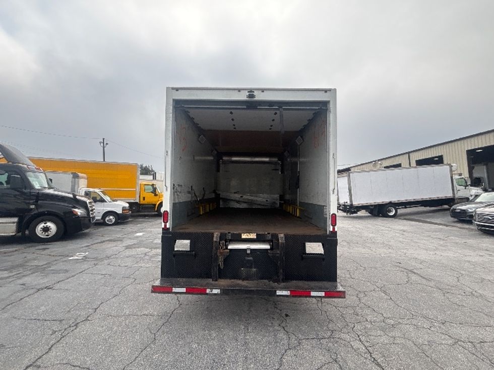 Medium Duty Box Truck-Light and Medium Duty Trucks-International-2020-MV607-Forest Park-GA-136,809\n\t\tmiles-$ 42,000 - Image 8