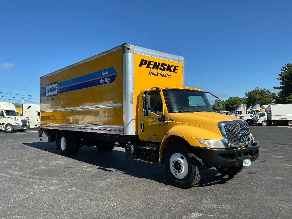 Medium Duty Box Truck-Light and Medium Duty Trucks-International-2020-MV607-Forest Park-GA-138,094\n\t\tmiles-$ 52,750 - Image 1