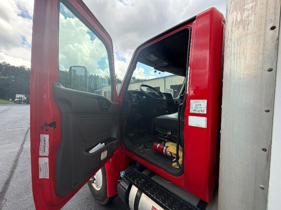 Medium Duty Box Truck-Light and Medium Duty Trucks-International-2020-MV607-Forest Park-GA-139,319\n\t\tmiles-$ 63,750 - Image 16