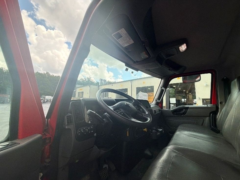 Medium Duty Box Truck-Light and Medium Duty Trucks-International-2020-MV607-Forest Park-GA-139,319\n\t\tmiles-$ 63,750 - Image 17