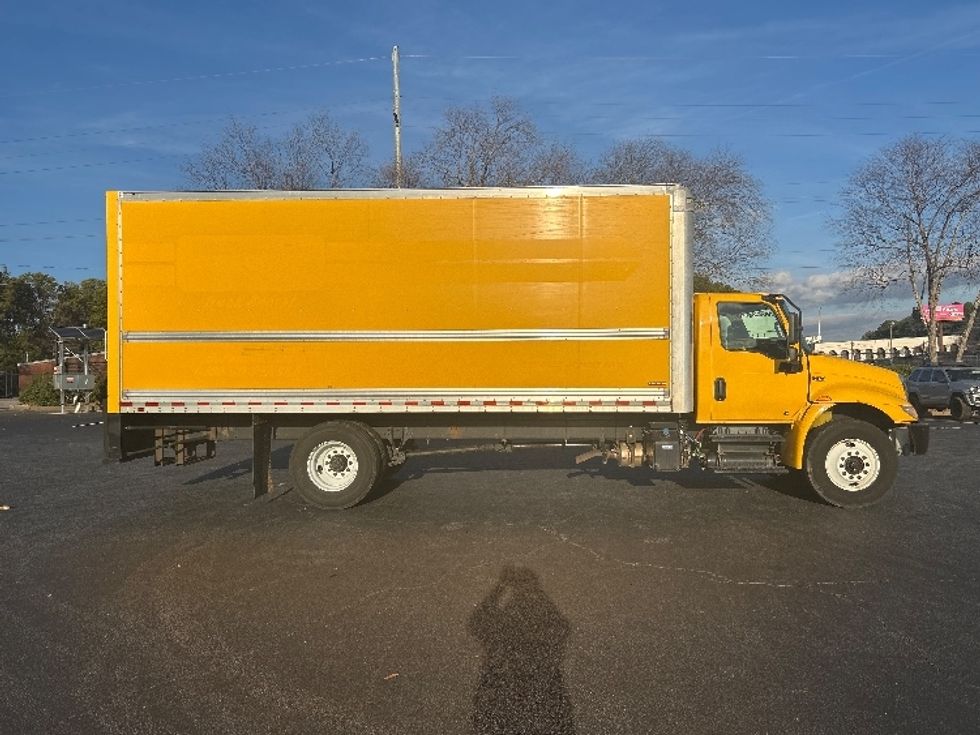 Medium Duty Box Truck-Light and Medium Duty Trucks-International-2020-MV607-Forest Park-GA-160,997\n\t\tmiles-$ 36,750 - Image 15