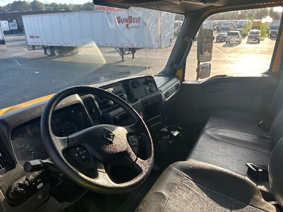 Medium Duty Box Truck-Light and Medium Duty Trucks-International-2020-MV607-Forest Park-GA-160,997\n\t\tmiles-$ 36,750 - Image 17