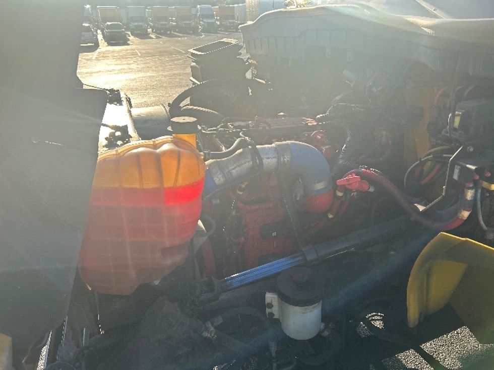 Medium Duty Box Truck-Light and Medium Duty Trucks-International-2020-MV607-Forest Park-GA-160,997\n\t\tmiles-$ 36,750 - Image 24