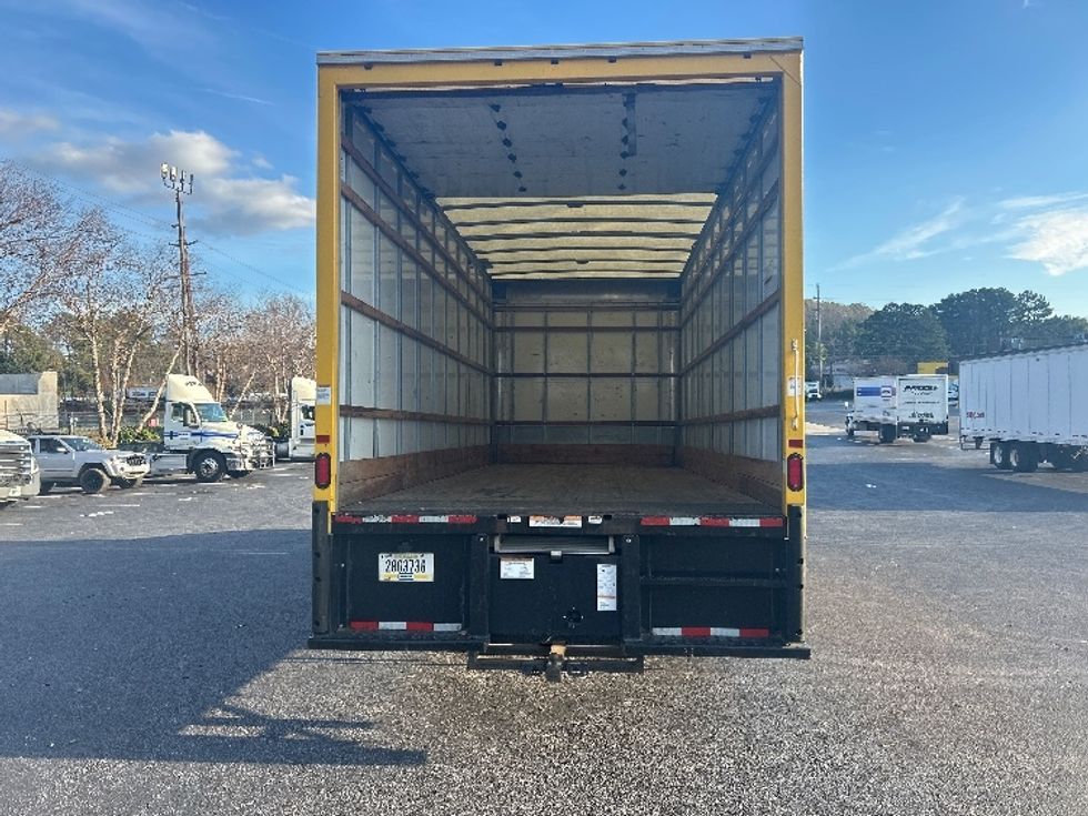 Medium Duty Box Truck-Light and Medium Duty Trucks-International-2020-MV607-Forest Park-GA-160,997\n\t\tmiles-$ 36,750 - Image 9