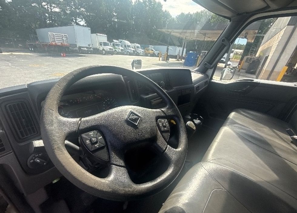 Medium Duty Box Truck-Light and Medium Duty Trucks-International-2020-MV607-Forest Park-GA-175,071\n\t\tmiles-$ 36,500 - Image 17