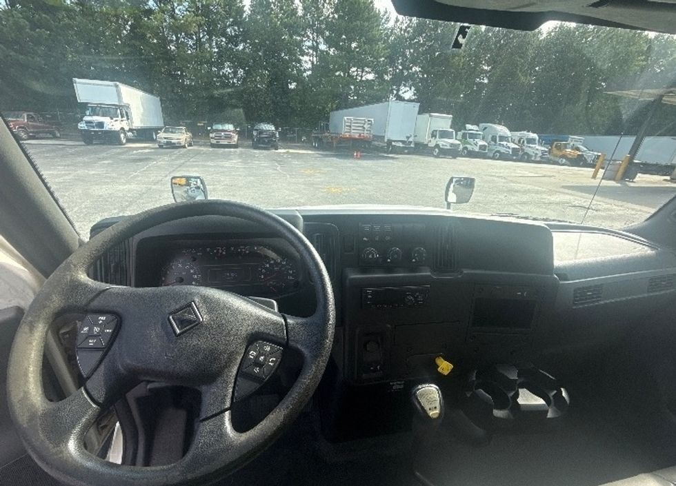 Medium Duty Box Truck-Light and Medium Duty Trucks-International-2020-MV607-Forest Park-GA-175,071\n\t\tmiles-$ 36,500 - Image 18