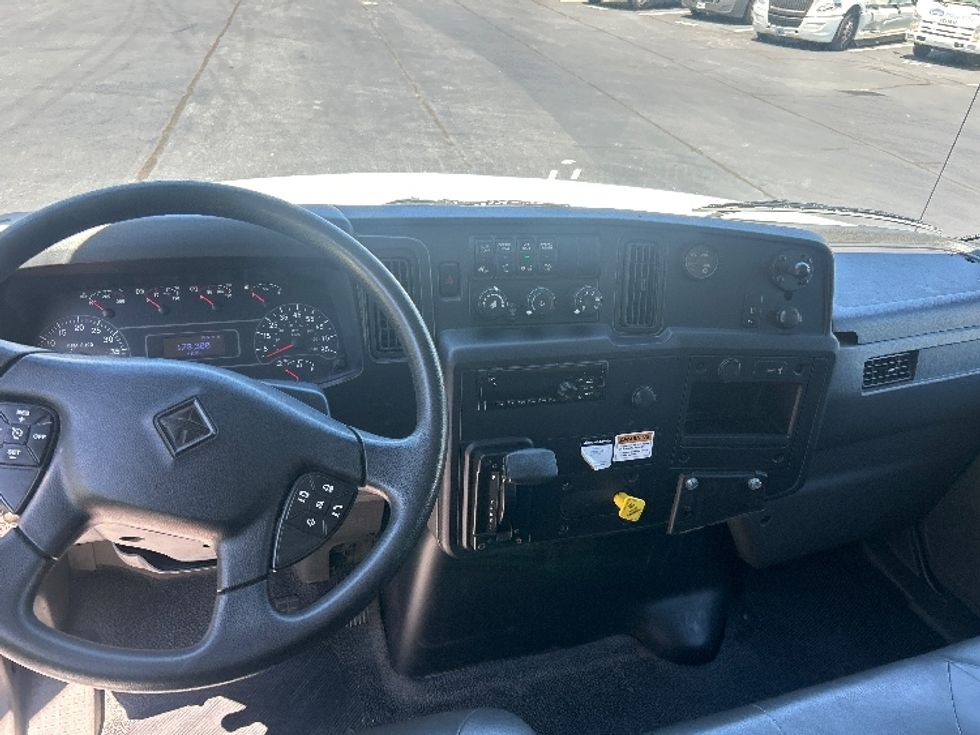 Medium Duty Box Truck-Light and Medium Duty Trucks-International-2020-MV607-Forest Park-GA-178,018\n\t\tmiles-$ 48,750 - Image 17