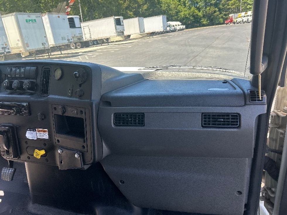 Medium Duty Box Truck-Light and Medium Duty Trucks-International-2020-MV607-Forest Park-GA-178,018\n\t\tmiles-$ 48,750 - Image 20