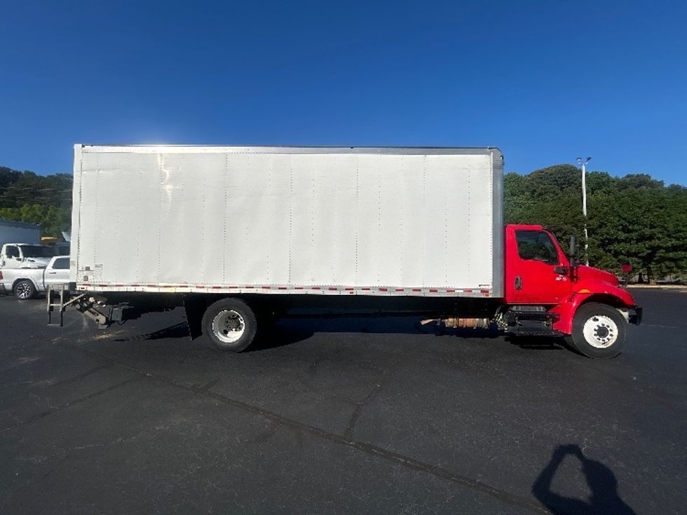 Medium Duty Box Truck-Light and Medium Duty Trucks-International-2020-MV607-Forest Park-GA-199,873\n\t\tmiles-$ 47,500 - Image 13