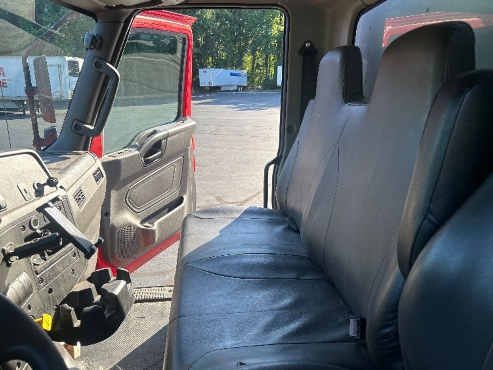 Medium Duty Box Truck-Light and Medium Duty Trucks-International-2020-MV607-Forest Park-GA-199,873\n\t\tmiles-$ 47,500 - Image 17