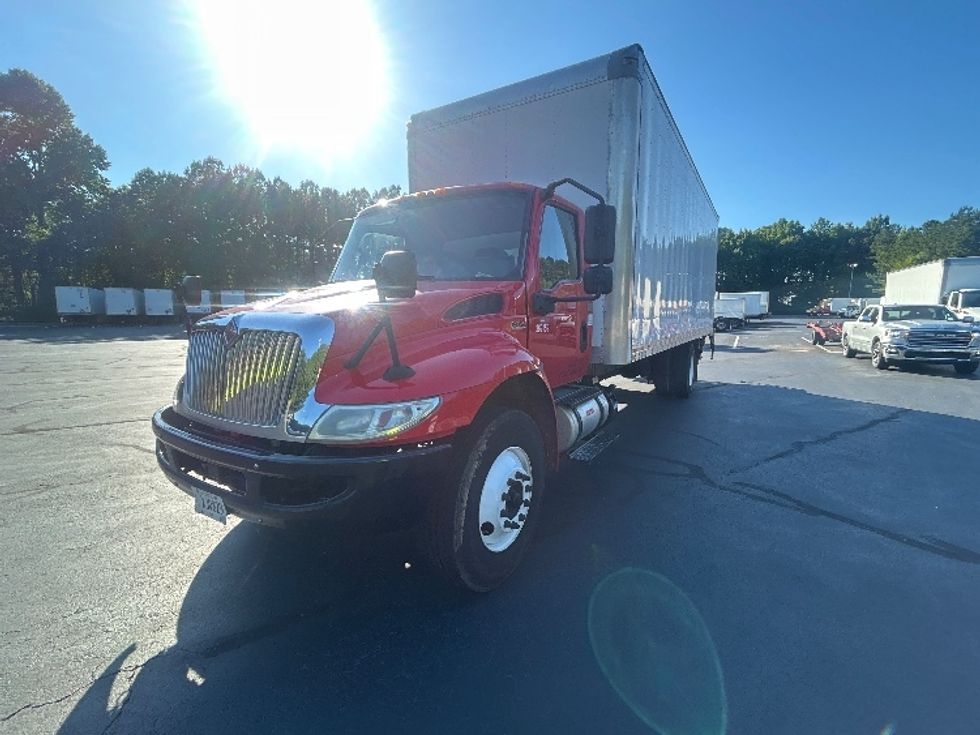 Medium Duty Box Truck-Light and Medium Duty Trucks-International-2020-MV607-Forest Park-GA-199,873\n\t\tmiles-$ 47,500 - Image 3