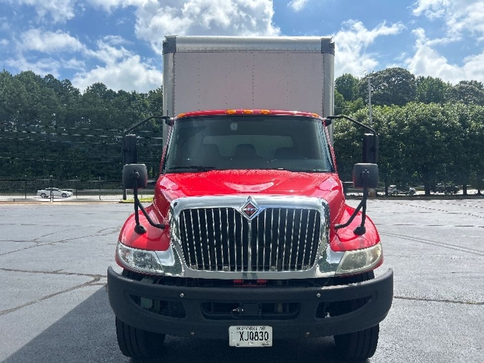 Medium Duty Box Truck-Light and Medium Duty Trucks-International-2020-MV607-Forest Park-GA-201,392\n\t\tmiles-$ 53,250 - Image 2