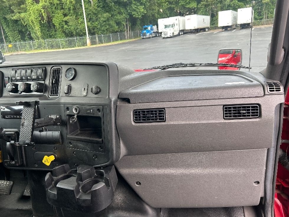 Medium Duty Box Truck-Light and Medium Duty Trucks-International-2020-MV607-Forest Park-GA-201,392\n\t\tmiles-$ 53,250 - Image 21
