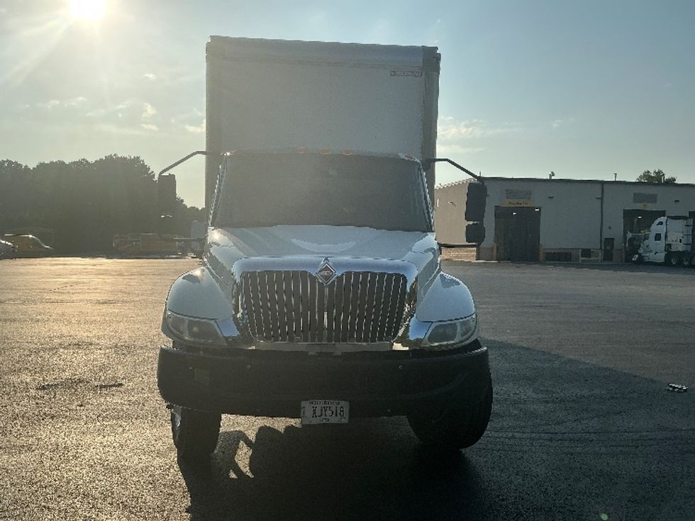 Medium Duty Box Truck-Light and Medium Duty Trucks-International-2020-MV607-Forest Park-GA-241,725\n\t\tmiles-$ 42,750 - Image 2