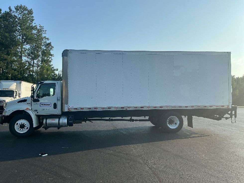 Medium Duty Box Truck-Light and Medium Duty Trucks-International-2020-MV607-Forest Park-GA-241,725\n\t\tmiles-$ 42,750 - Image 4