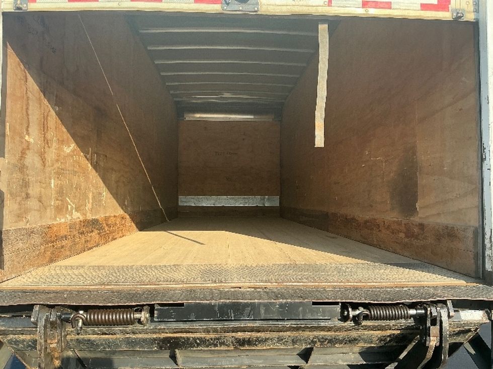 Medium Duty Box Truck-Light and Medium Duty Trucks-International-2020-MV607-Forest Park-GA-241,725\n\t\tmiles-$ 42,750 - Image 8