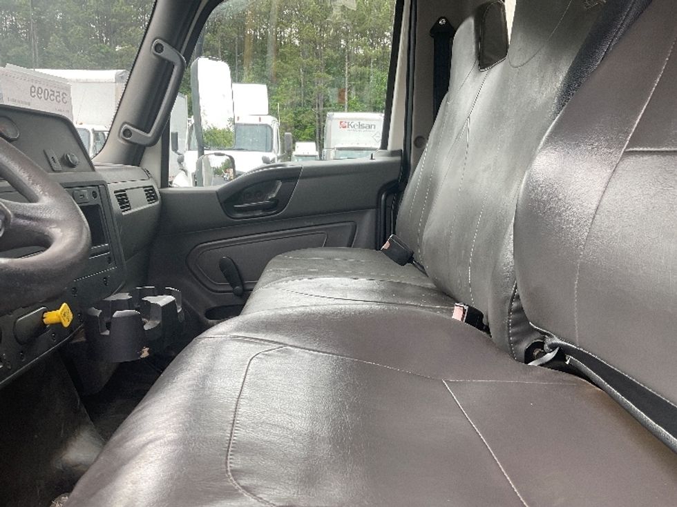 Medium Duty Box Truck-Light and Medium Duty Trucks-International-2020-MV607-Forest Park-GA-270,795\n\t\tmiles-$ 35,250 - Image 17