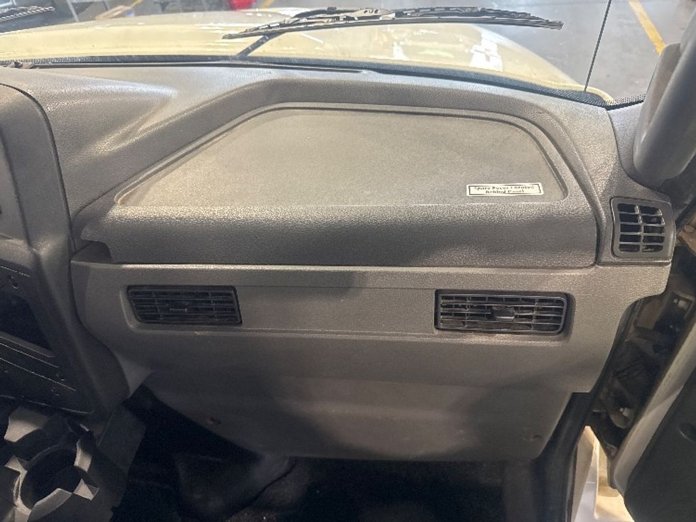 Medium Duty Box Truck-Light and Medium Duty Trucks-International-2020-MV607-Forest Park-GA-270,795\n\t\tmiles-$ 35,250 - Image 19