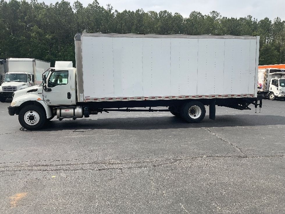 Medium Duty Box Truck-Light and Medium Duty Trucks-International-2020-MV607-Forest Park-GA-270,795\n\t\tmiles-$ 35,250 - Image 4