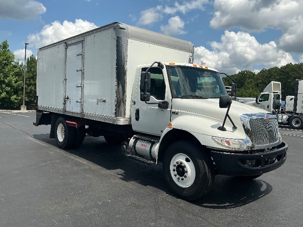 Medium Duty Box Truck-Light and Medium Duty Trucks-International-2020-MV607-Forest Park-GA-87,748\n\t\tmiles-$ 46,750 - Image 1