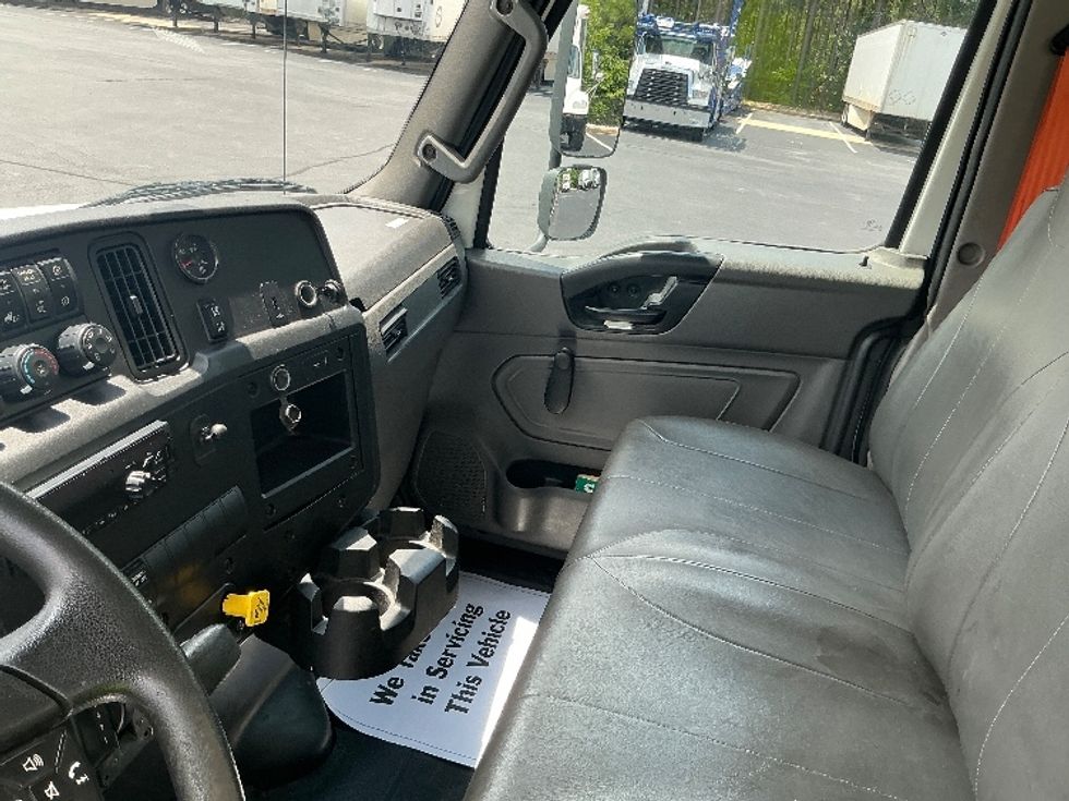 Medium Duty Box Truck-Light and Medium Duty Trucks-International-2020-MV607-Forest Park-GA-87,748\n\t\tmiles-$ 46,750 - Image 18