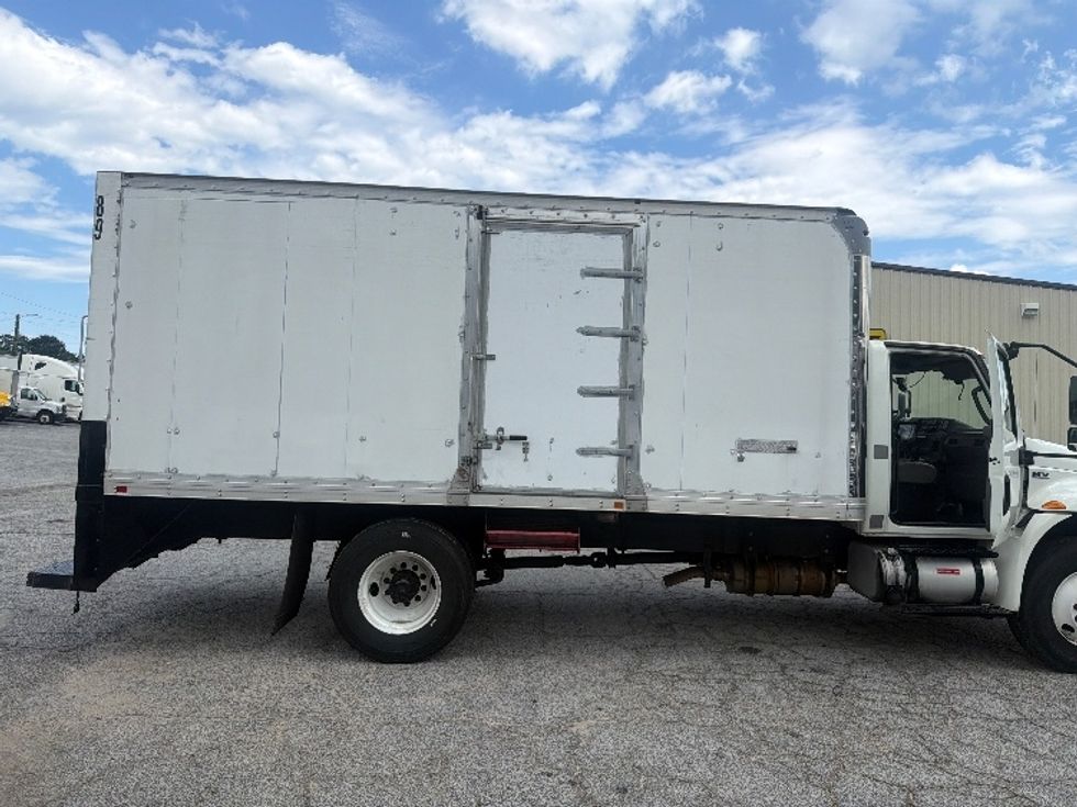 Medium Duty Box Truck-Light and Medium Duty Trucks-International-2020-MV607-Forest Park-GA-90,174\n\t\tmiles-$ 46,500 - Image 11