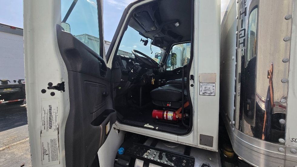 Medium Duty Box Truck-Light and Medium Duty Trucks-International-2020-MV607-Forest Park-GA-90,174\n\t\tmiles-$ 46,500 - Image 16