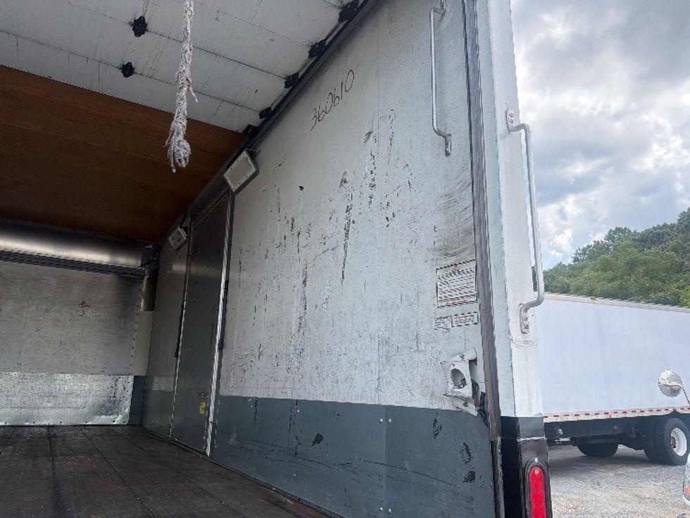Medium Duty Box Truck-Light and Medium Duty Trucks-International-2020-MV607-Forest Park-GA-90,174\n\t\tmiles-$ 46,500 - Image 9