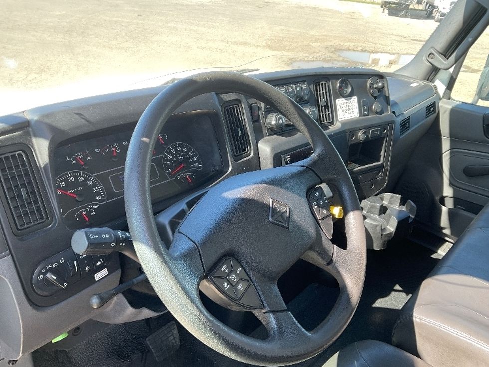 Medium Duty Box Truck-Light and Medium Duty Trucks-International-2020-MV607-Fort Smith-AR-339,569\n\t\tmiles-$ 22,000 - Image 17