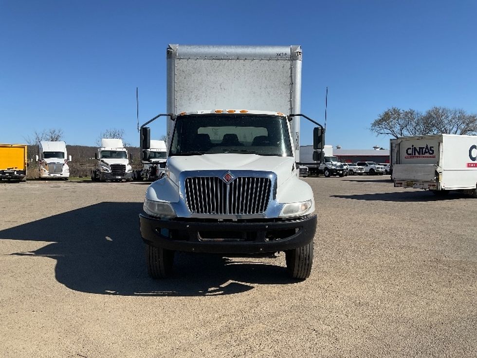 Medium Duty Box Truck-Light and Medium Duty Trucks-International-2020-MV607-Fort Smith-AR-339,569\n\t\tmiles-$ 22,000 - Image 2