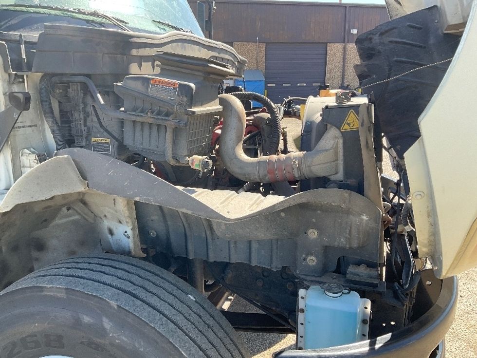 Medium Duty Box Truck-Light and Medium Duty Trucks-International-2020-MV607-Fort Smith-AR-339,569\n\t\tmiles-$ 22,000 - Image 24