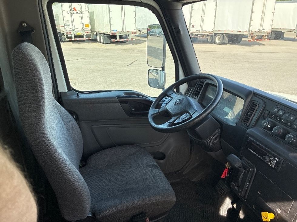 Medium Duty Box Truck-Light and Medium Duty Trucks-International-2020-MV607-Fort Wayne-IN-201,434\n\t\tmiles-$ 45,250 - Image 22