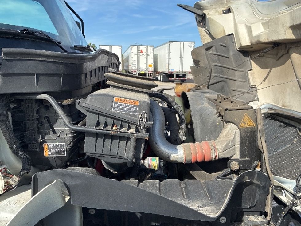 Medium Duty Box Truck-Light and Medium Duty Trucks-International-2020-MV607-Fort Wayne-IN-201,434\n\t\tmiles-$ 45,250 - Image 23