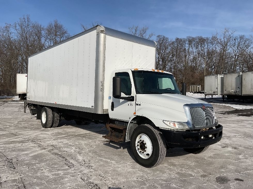 Medium Duty Box Truck-Light and Medium Duty Trucks-International-2020-MV607-Fort Wayne-IN-292,025\n\t\tmiles-$ 24,750 - Image 1
