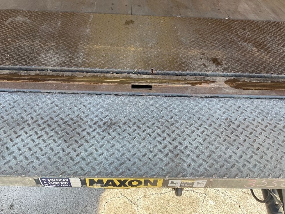 Medium Duty Box Truck-Light and Medium Duty Trucks-International-2020-MV607-Fort Wayne-IN-292,025\n\t\tmiles-$ 24,750 - Image 10