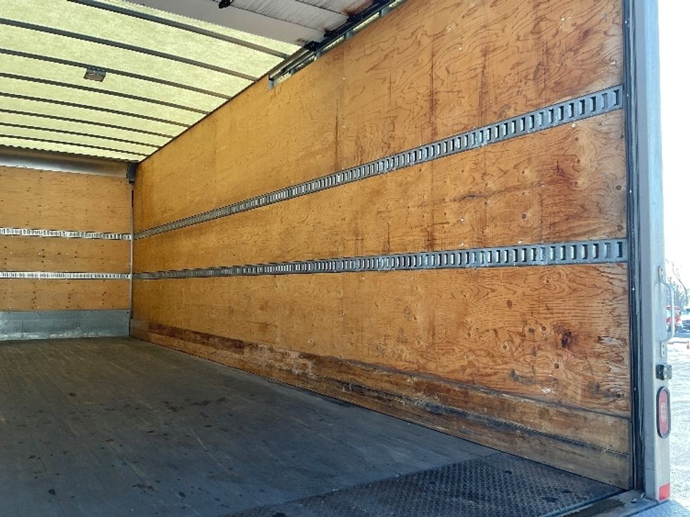 Medium Duty Box Truck-Light and Medium Duty Trucks-International-2020-MV607-Fort Wayne-IN-292,025\n\t\tmiles-$ 24,750 - Image 12