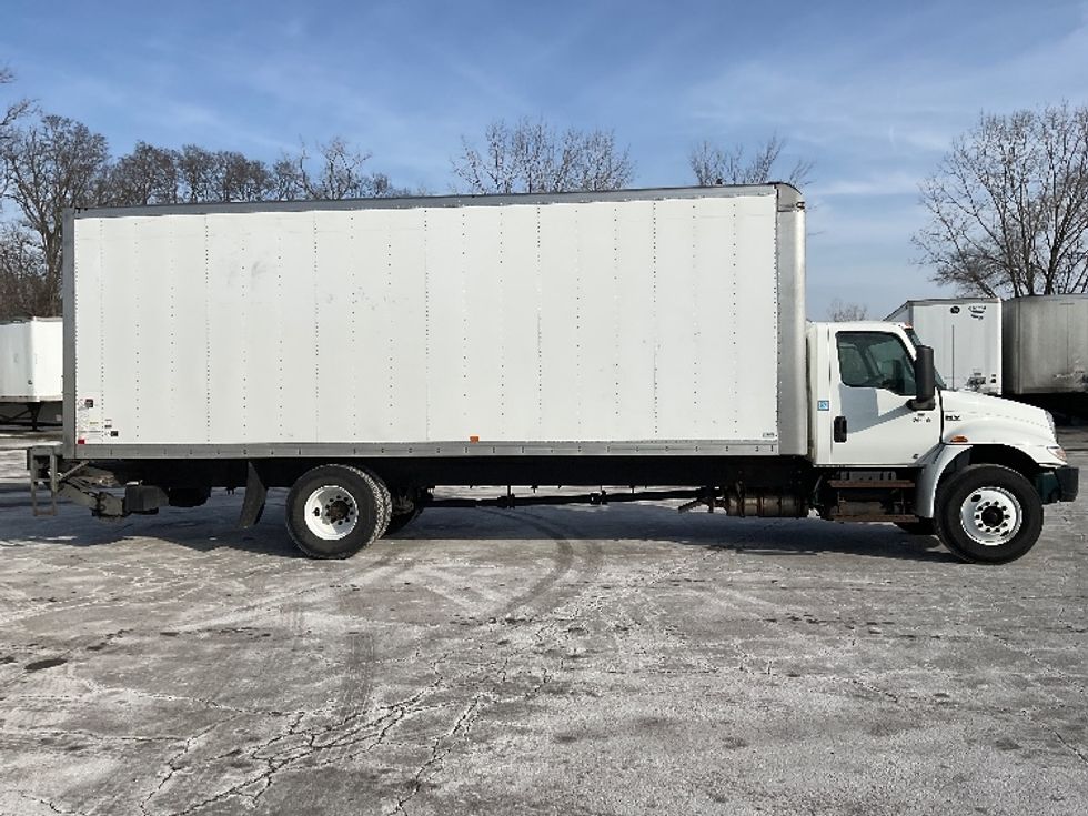 Medium Duty Box Truck-Light and Medium Duty Trucks-International-2020-MV607-Fort Wayne-IN-292,025\n\t\tmiles-$ 24,750 - Image 15