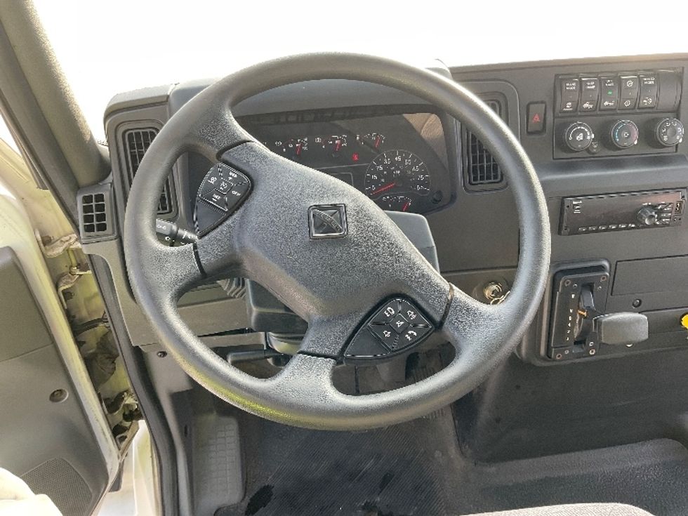 Medium Duty Box Truck-Light and Medium Duty Trucks-International-2020-MV607-Fort Wayne-IN-292,025\n\t\tmiles-$ 24,750 - Image 18