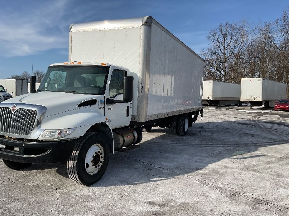 Medium Duty Box Truck-Light and Medium Duty Trucks-International-2020-MV607-Fort Wayne-IN-292,025\n\t\tmiles-$ 24,750 - Image 3